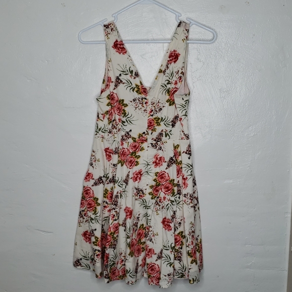 Kimchi & Blue Rose Skater dress - Picture 3 of 6